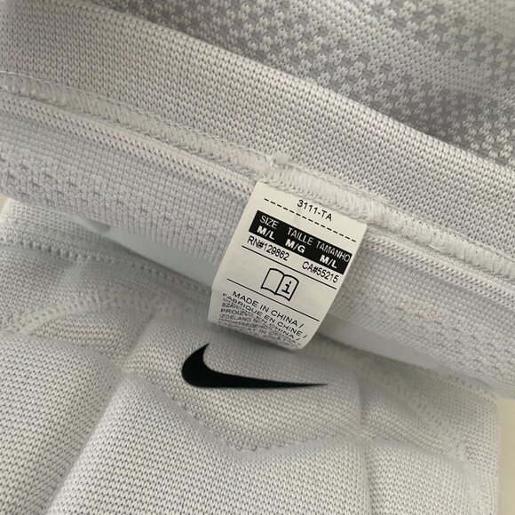 COPY - COPY - COPY - Nike Vapor Elite Pro Volleyball Knee Pads - M/L - Picture 2 of 2